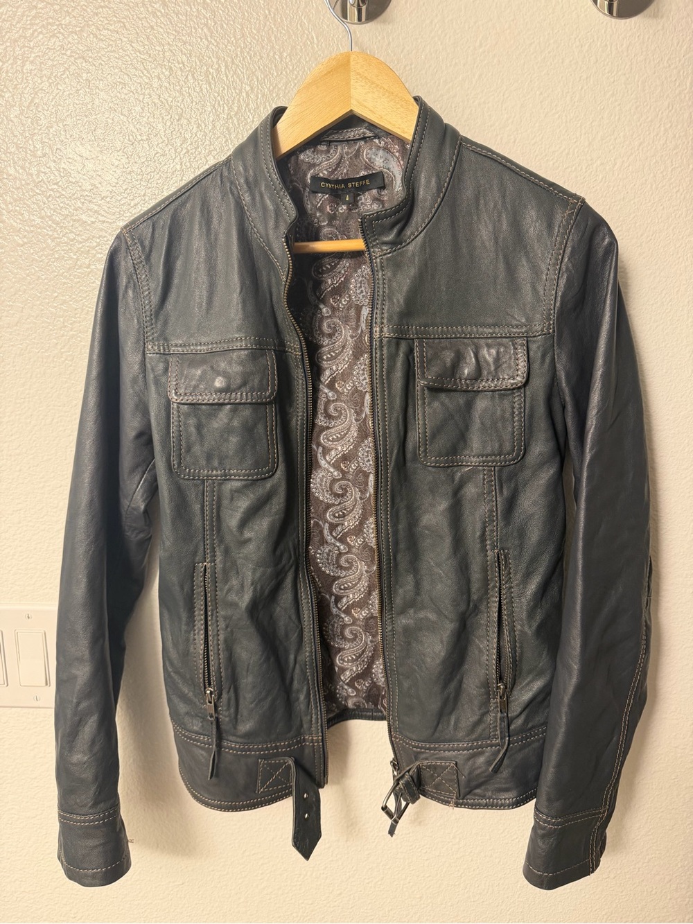 Cynthia Steffe Size 4 Dark Grey Leather Moto Jacket